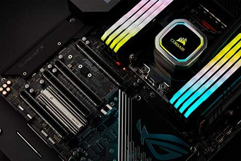 Corsair MP600 CORE 1TB M.2 NVMe PCIe x4 Gen4 SSD (Up to 4,700MB/sec Sequential Read & 1,950MB/sec Sequential Write Speeds, High-Speed Interface, 3D QLC NAND, Built-in Heatspreader) Aluminum in Kuwait