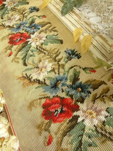 Fine Home Crafts Beautiful Red Blue White Daises Handmade Preworked Needlepoint Canvas in Kuwait
