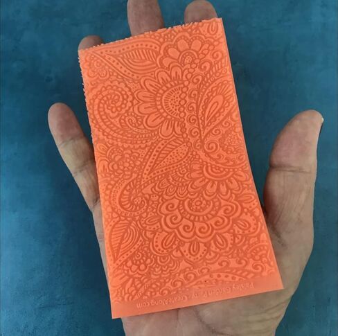 موازين ورقية من نسيج حوريات البحر على شكل سمكة التنين والمزيد من طين البوليمر وختم الوسائط المختلطة in Kuwait