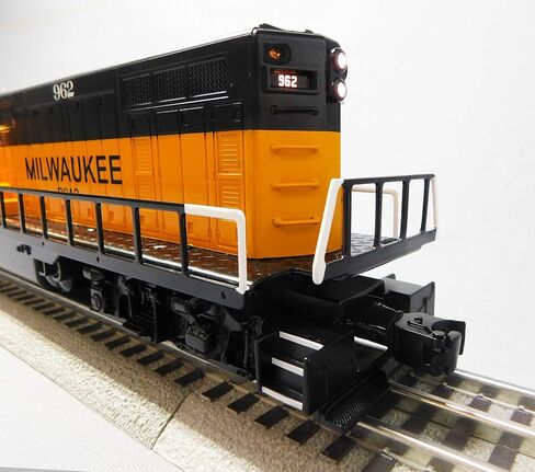 Lionel Milwaukee Road LIONCHIEF Plus 2.0 GP20 Diesel Locomotive Engine #962 O Gauge in Saudi Arabia