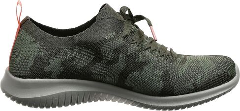 حذاء رياضي Skechers Ultra Flex-Wild Pursue للنساء in Kuwait
