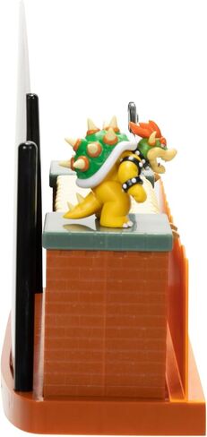 Nintendo 2.5" Deluxe Bowser Battle Playset in Kuwait