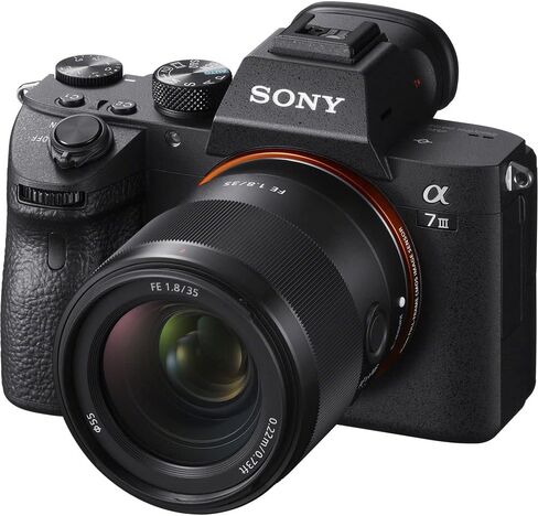 Sony FE 35mm f/1.8 Lens (SEL35F18F) + Filter Kit + Lens Cap Keeper + Cleaning Kit + More (Renewed) in Saudi Arabia