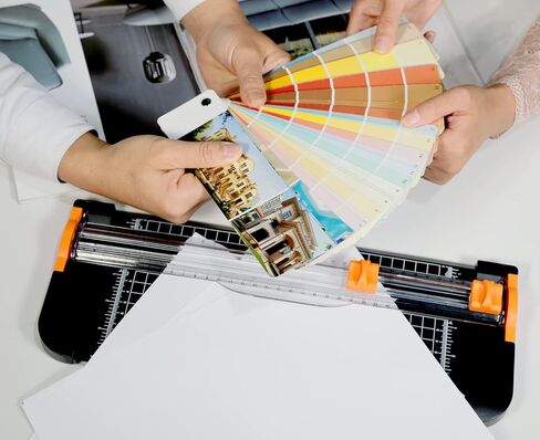 قطاعة ورق، قطاعة مقصلة مقاس 12 انش ايه 4 مع واقي امان تلقائي ومسطرة جانبية، شفرة بديلة مجانية لقطاعة الورق، مناسبة لقطع البطاقات الورقية الحرفية والقسائم والصور (اسود) in Kuwait