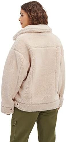 سترة فرانكي شيربا تراكر للسيدات من UGG in Kuwait