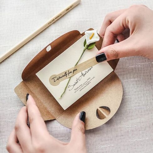 50 قطعة من أظرف بطاقات الهدايا، حامل بطاقات هدايا مربع صغير مقاس 4 × 2.75 بوصة، ظرف ورق كرافت بني مع مشبك على شكل قلب لدعوة الزفاف، وبطاقات التهنئة، وبطاقات الهدايا، وبطاقات العمل in Kuwait