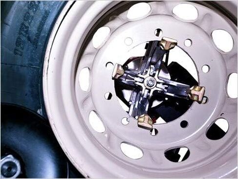 أستون 2.0HP شاحنة الإطارات مبدل عجلة مغير آلة أوتوماتيكية بالكامل عمودي تصميم ATC-3600 in Saudi Arabia