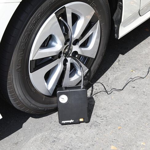 EPAuto 12V DC مضخة ضاغط الهواء المحمولة / منفاخ الإطارات لسيارة السيدان المدمجة / متوسطة الحجم SUV in Saudi Arabia