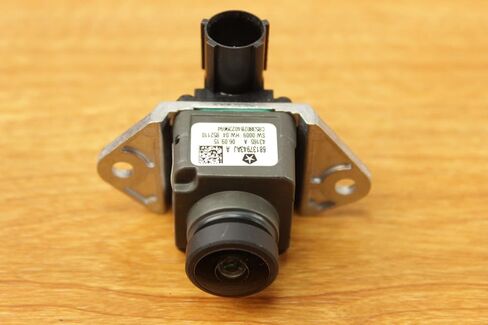Mopar Jeep Grand Cherokee Rear View Camera OEM in Kuwait