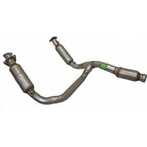 Walker Exhaust Ultra EPA 50497 Direct Fit Catalytic Converter in Saudi Arabia