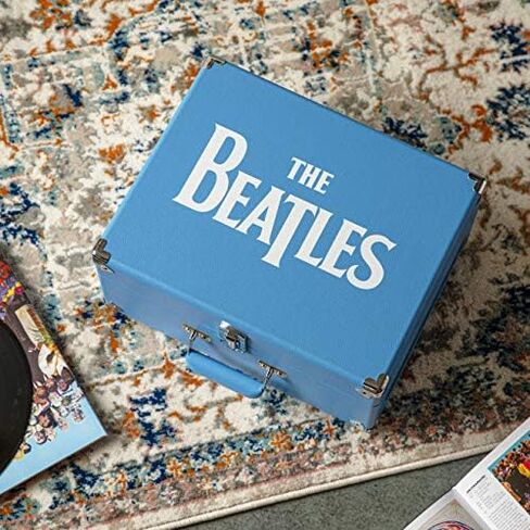 Crosley CR6253 Anthology Vintage 3-Speed Bluetooth Suitcase Turntable in Kuwait
