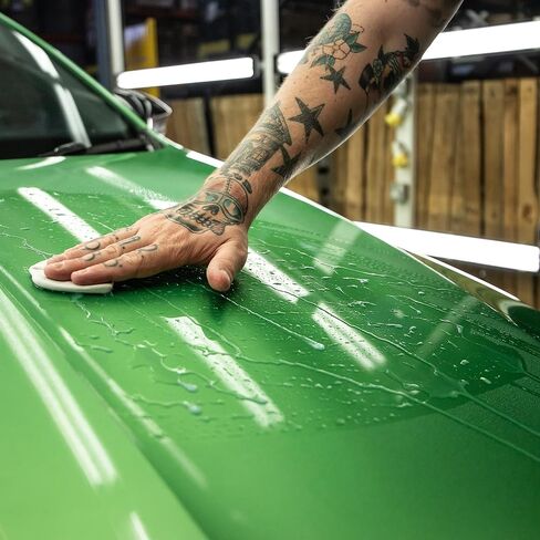 مجموعة أدوات Quik Clay Bar Starter من Meguiar's G1116EU مع 80 جم من الطين و473 مل من التفاصيل لإزالة الملوثات السطحية بأمان مثل القطران ونسغ الأشجار والرذاذ الزائد والمخلفات الصناعية in Kuwait
