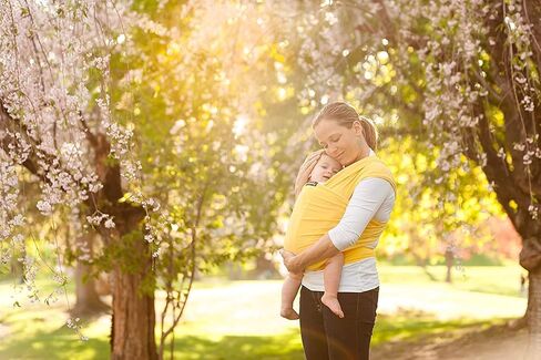 Cuddlebug Baby Wrap Carrier, Soft Stretchy Newborn Sling, 7-35 lbs, Black | Breathable Fabric, Hands-Free Baby Wearing Wrap, Hip-Healthy support with Gentle Stretch that hugs from day one. in Saudi Arabia
