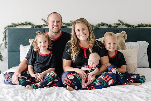 IFFEI Family Christmas Pajamas Matching Sets with Short Sleeve Tops | Christmas Pajamas for Family Photos; Soft Stretch Tops, Pants with Pockets; Adult Adjustable Drawstring Waist in Kuwait