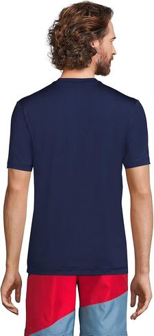 تيشيرت السباحة الرجالي ذو الأكمام القصيرة من Lands' End للحماية من الطفح الجلدي in Kuwait