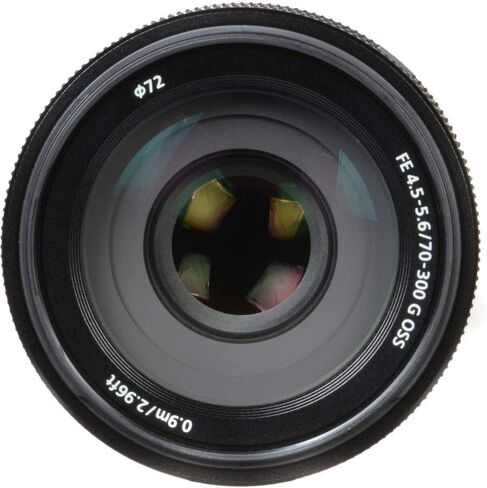 Sony FE 70-300mm f/4.5-5.6 G OSS Lens (SEL70300G) + Filter Kit + Lens Cap Keeper + Cleaning Kit + More (Renewed) in Saudi Arabia