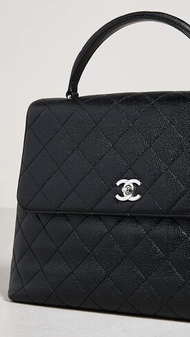حقيبة شانيل CHANEL النسائية الكلاسيكية ذات المقبض العلوي in Kuwait