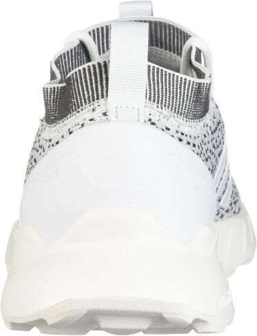 adidas Men's Questar Rise in Saudi Arabia