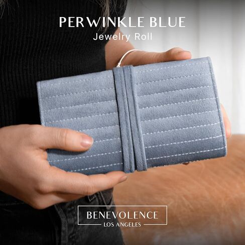 منظم مجوهرات السفر من Benevolence LA | بكرة المجوهرات، حقيبة مجوهرات السفر، منظم المجوهرات المخملية، منظم مجوهرات السفر للقلائد والخواتم والأساور، هدايا السفر للنساء - الزمرد in Saudi Arabia