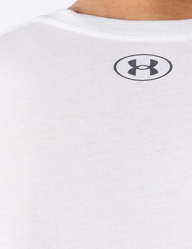 Under Armour Men's Camo Chest Stripe Short-Sleeve T-Shirt in Saudi Arabia