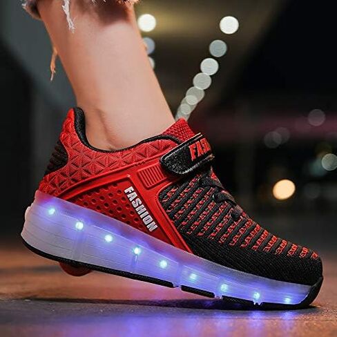 أحذية Nsasy Kids Roller أحذية رياضية للأولاد والبنات مع عجلات تصبح حذاء رياضي مزود بإضاءة LED لعيد الميلاد وأعياد الميلاد للأطفال in Kuwait
