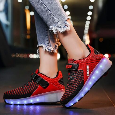 أحذية Nsasy Kids Roller أحذية رياضية للأولاد والبنات مع عجلات تصبح حذاء رياضي مزود بإضاءة LED لعيد الميلاد وأعياد الميلاد للأطفال in Kuwait