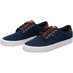 adidas Originals mens Seeley Xt in Saudi Arabia