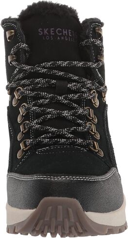 حذاء Uno Rugged الأنيق للنساء من Skechers in Kuwait