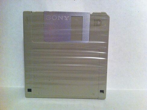 1995 Sony Electronics, Inc. Sony Micro Floppy Disk/double Sided 10mfd-2hdcf 10 Pack Blister Box Package---capacity IBM Formatted 1.44 Mb 10 Pack---specifications Trackes Per Inch 135 Tpi, Number of Tracks-80/side Double Side/high Density---compatibility I in Saudi Arabia