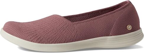 حذاء لوفر مسطح للنساء من Skechers أثناء التنقل in Kuwait