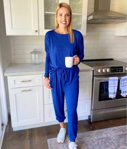 بدلة رياضية نسائية من PRETTYGARDEN مكونة من قطعتين وأكمام طويلة وفتحة رقبة دائرية وسروال طويل in Kuwait