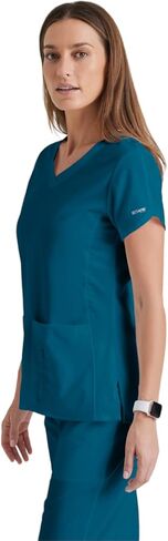 BARCO Grey's Anatomy Scrubs - بلوزة Cora Scrub للنساء، رقبة متقاطعة على شكل حرف V، سترة علوية نسائية فائقة النعومة من الخلف in Kuwait
