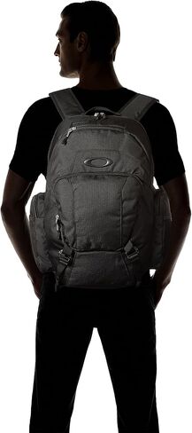 Oakley Blade 30L Backpack, Blackout in Kuwait