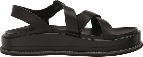 Chaco Townes Midform in Saudi Arabia