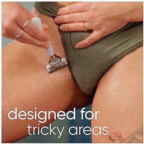 مجموعة الحلاقة جيليت فينوس لشعر وبشرة العانة للنساء، 1 مقبض فينوس، 2 شفرات حلاقة بديلة، منظف 2 في 1 وجل حلاقة للنساء 190 مل، مصل مهدئ يومي للعناية الحميمة 50 مل in Kuwait