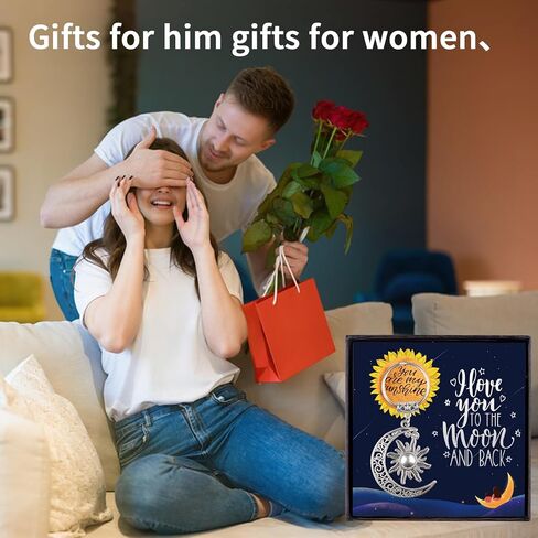 سلسلة مفاتيح الشمس والقمر، أحبك إلى القمر وهدايا الظهر، هدايا عيد ميلاد للشباب والشابات، مع تغليف الهدايا in Kuwait