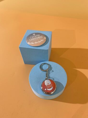 300 مجموعة Pinback + 50 مجموعة أزرار سلسلة المفاتيح + آلة صنع الأزرار 3 أحجام in Kuwait