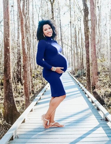 فستان حمل بياقة مدورة وأكمام طويلة من Yeshape فستان حمل مكشكش جانبي للارتداء اليومي لحفلات استقبال المولود الجديد وتصوير الأمومة in Kuwait