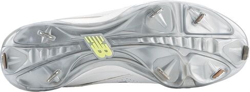 New Balance Women's Cleat in Saudi Arabia