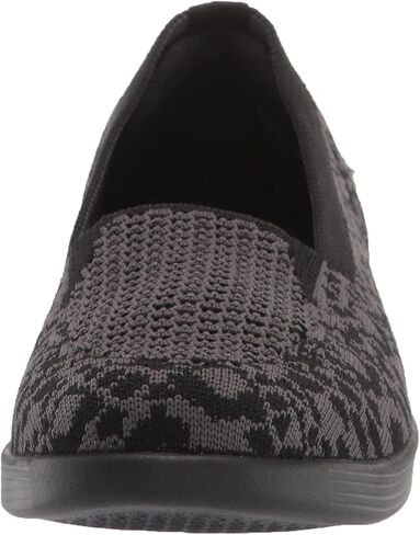 حذاء رياضي نسائي مسطح من Skechers ON-THE-GO DREAMY KnIT SKIMMER in Kuwait