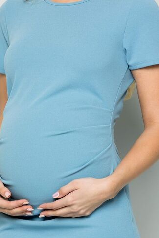 فستان My Bump للحوامل متوسط ​​الطول - أكمام قصيرة قابلة للتمدد وكشكشة واسعة على شكل حورية البحر (صنع في الولايات المتحدة الأمريكية) in Saudi Arabia