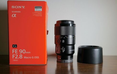 SONY just focus macro lens FE 90 mm F2.8 Macro G OSS E mount full size for SEL90M28G - International Version (No Warranty) in Saudi Arabia