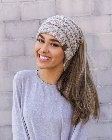 قبعة صغيرة مضلعة صلبة للنساء من Funky Junque Ponytail Messy Bun BeanieTail in Kuwait