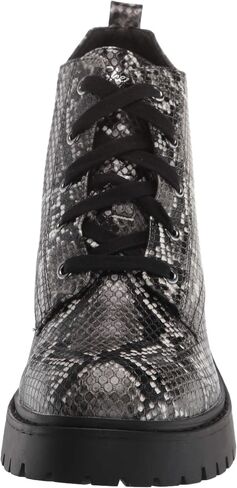 Skechers Women's Chunky Fashion Boot in Saudi Arabia