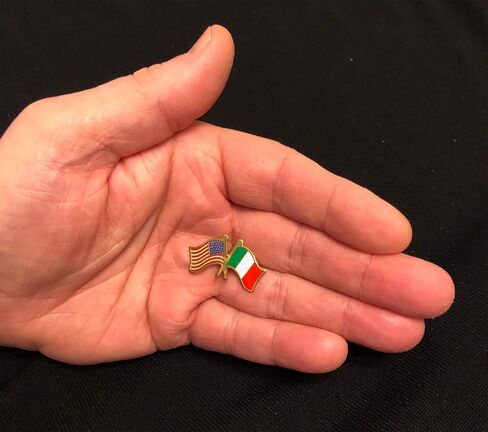 دبوس صدر العلم الأمريكي والإيطالي - من مجموعة إيطاليا من منتجات الفخر الإيطالية في PSILoveItaly in Kuwait