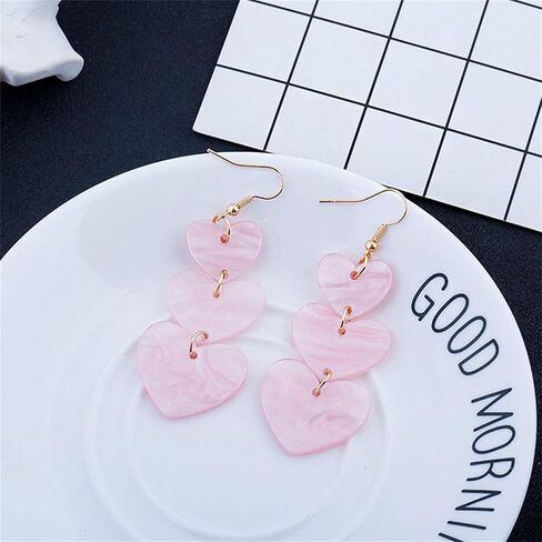أقراط Coadipress أكريليك على شكل قلب الحب للنساء والفتيات المراهقات فريدة من نوعها خفيفة الوزن هندسية من الراتنج وثلاثة أقراط متدلية على شكل قلب وردي مجوهرات in Kuwait