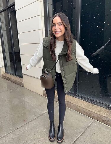 Huaqiao Women's Quilted Puffer Vest Stand Collar Sleeveless Coat Zipper Winter Gilet Jacket in Kuwait