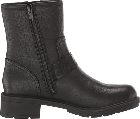 حذاء Clarks النسائي Hearth Cross لمنتصف الساق in Kuwait