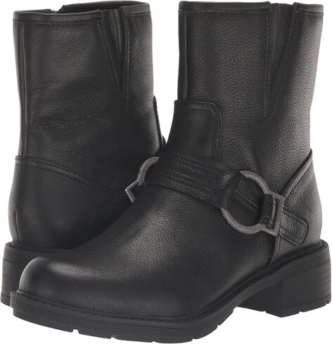 حذاء Clarks النسائي Hearth Cross لمنتصف الساق in Kuwait