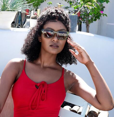نظارة شمسية FEISEDY Retro 90s مربعة للنساء والرجال نظارات شمسية عصرية مستطيلة مكتنزة حماية من الأشعة فوق البنفسجية 400 B2385 in Kuwait
